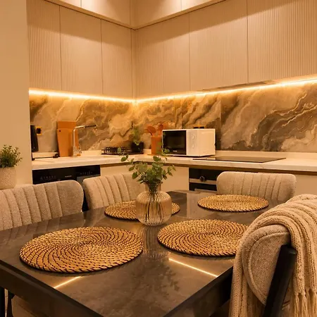 2-комнатная новая в 150м от моря Apartment
